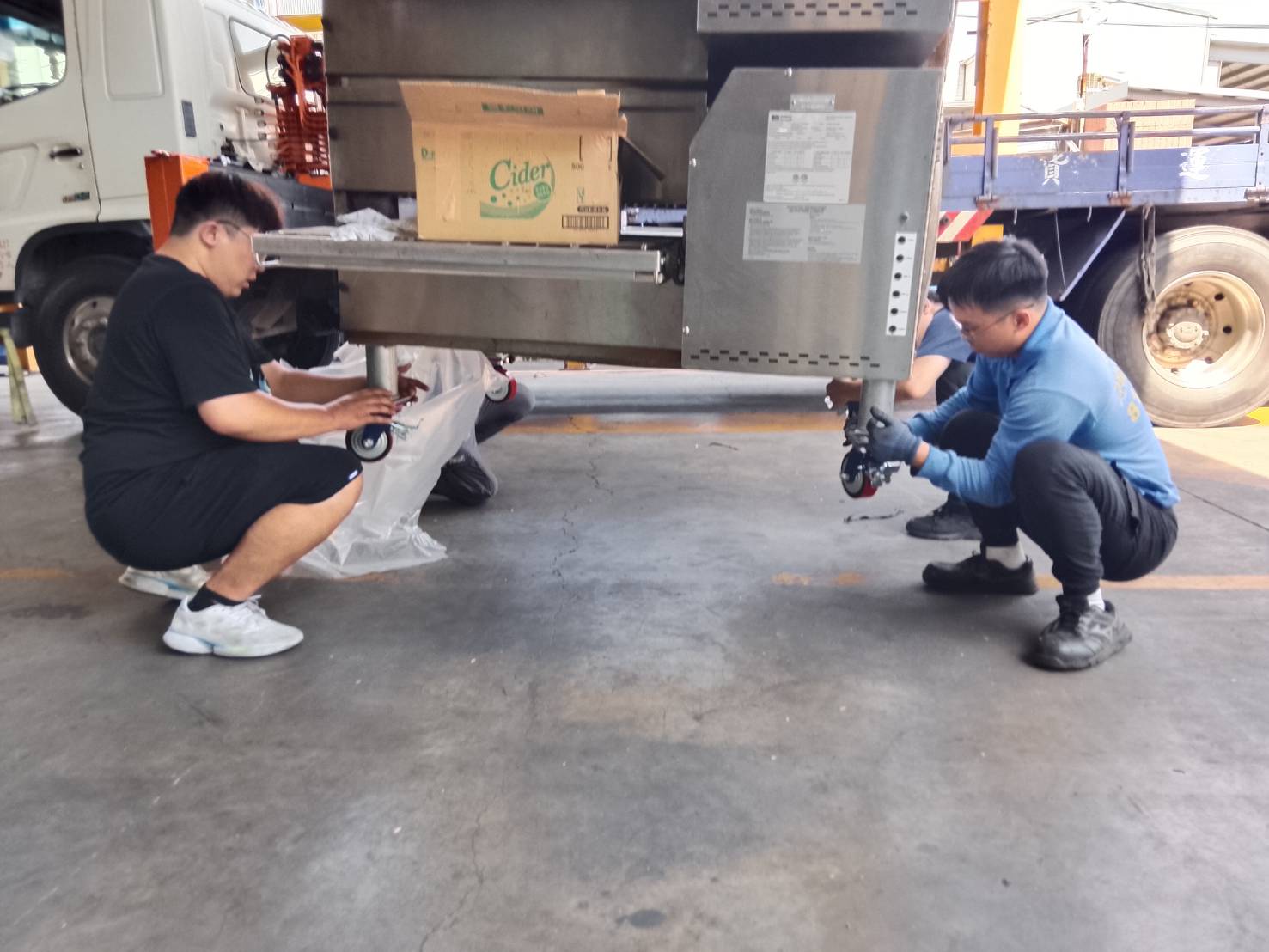 設備客製化裝配